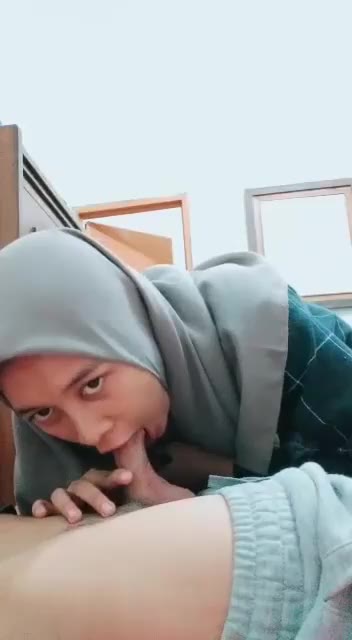 Hijab manis yg lagi viral nyepong dientot
