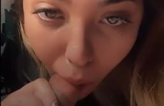 Sepongan Si Cantik Tiktokers Rara Chizzcakeee Mantep